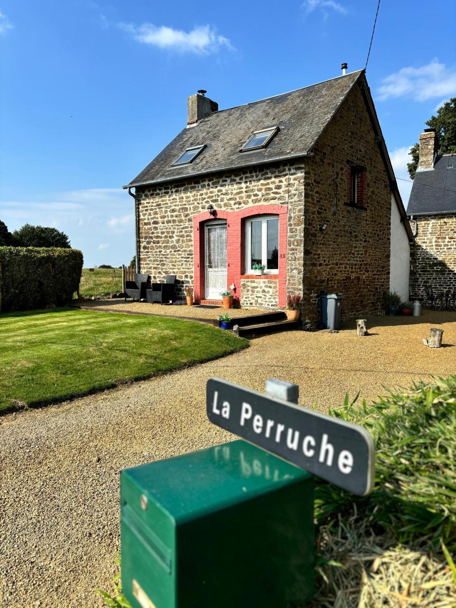 La Perruche Holiday Gite Heussé エクステリア 写真